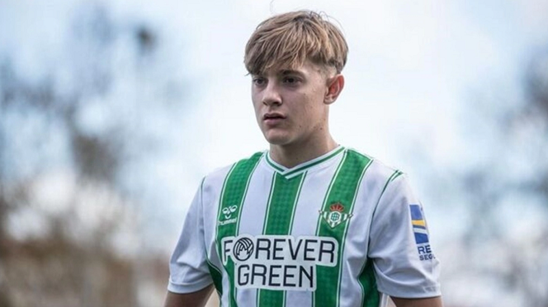 bo-xa-liverpool-arsenal-dung-truoc-co-hoi-chieu-mo-ngoi-sao-dang-len-cua-real